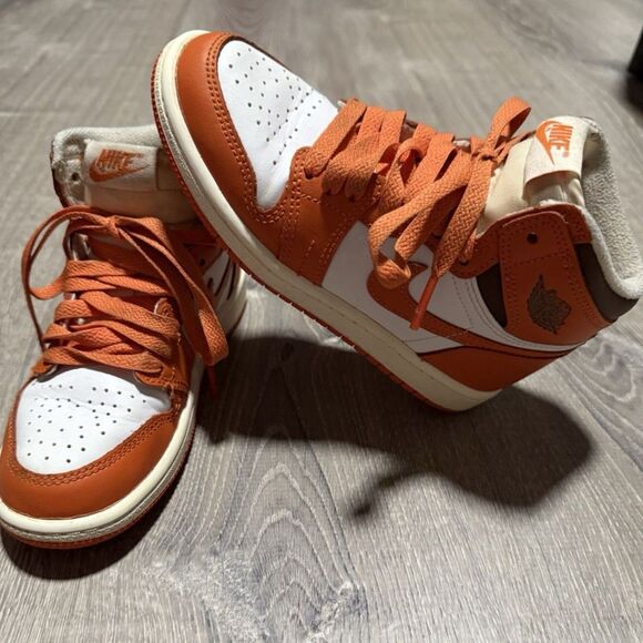 Nike Air Jordan 1 Mid GS “Team Orange/White” CU0449-101 Size 13C Kids - Picture 1 of 7